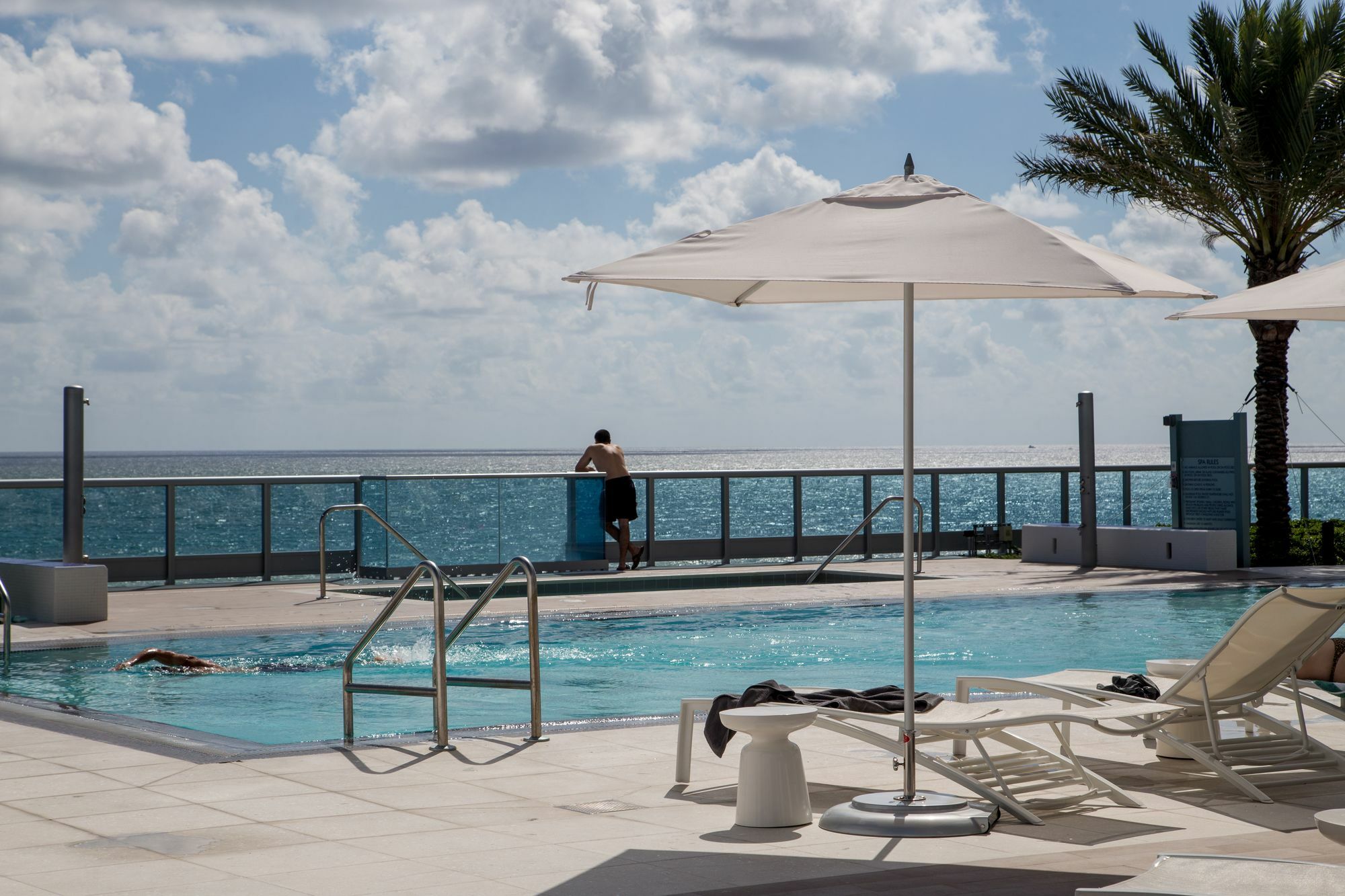 Cote D'Azur Ocean Apartments Miami Beach Bagian luar foto